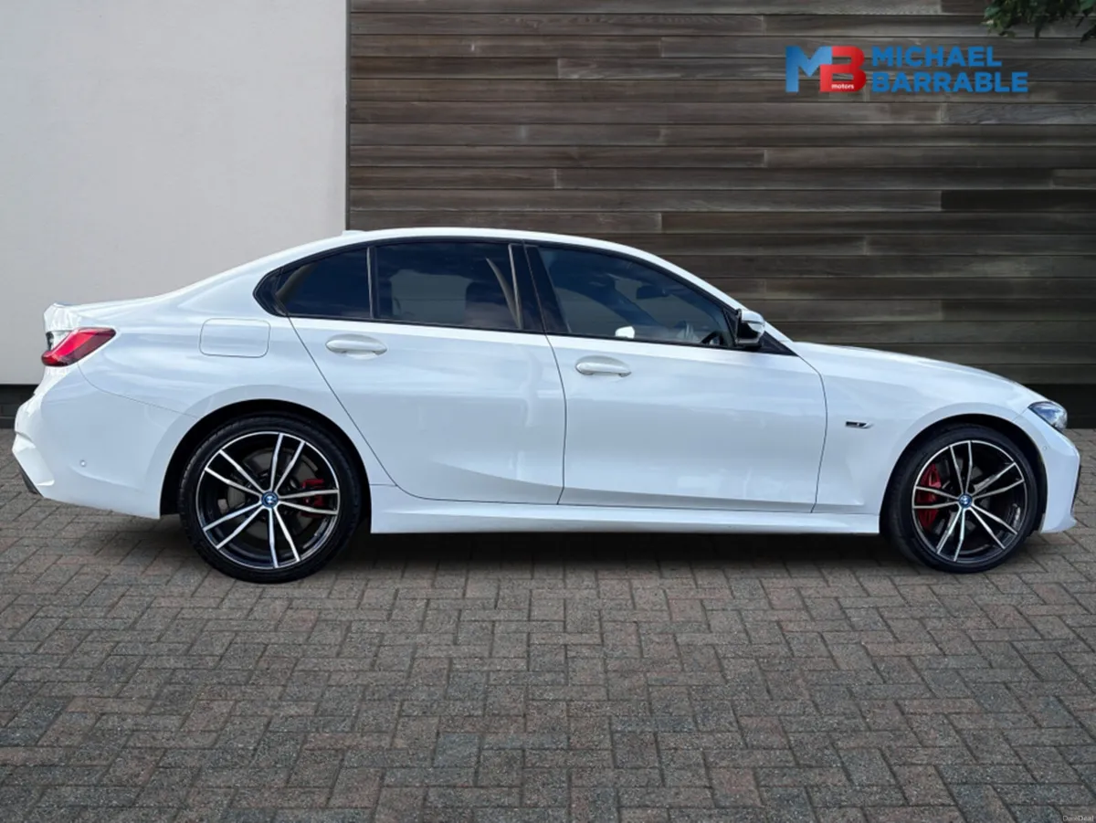 BMW 3-Series 330E M SPORT PHEV *7.9% Finance Avail - Image 4