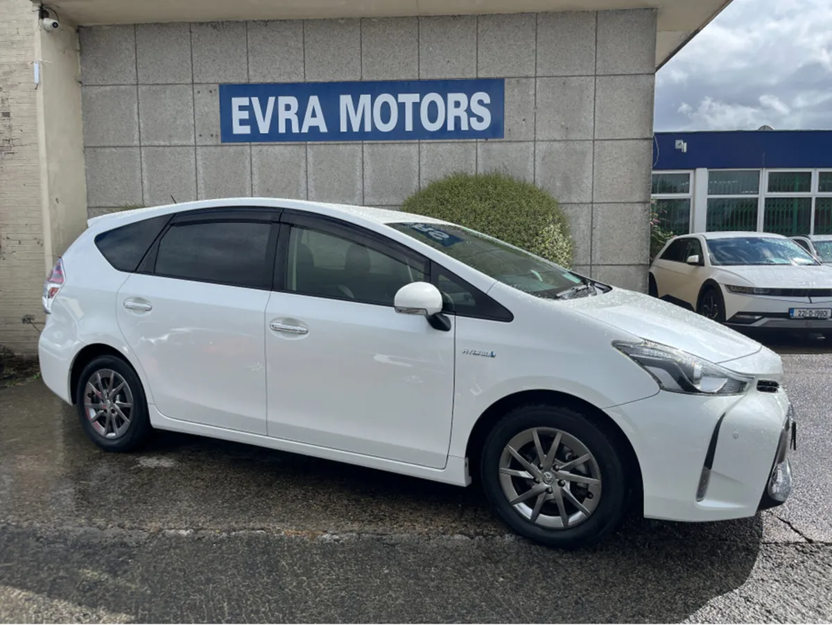 Toyota Prius 7 SEATER AUTOMATIC HYBRID 1.8 PETROL - Image 2