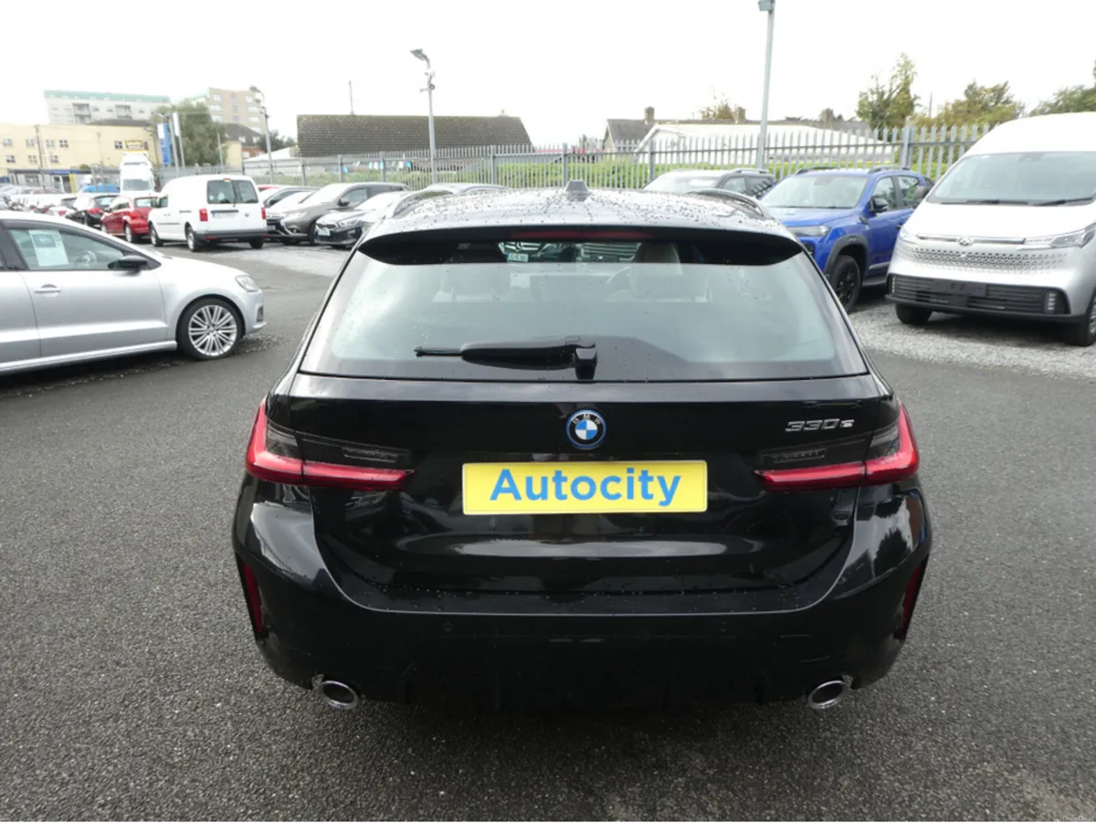BMW 3-Series 330 E M Sport  292BHP Estate - Image 5