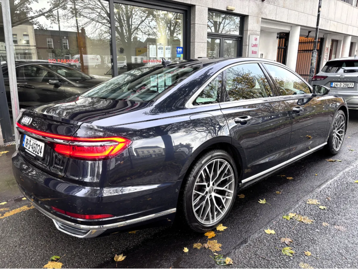 Audi A8 3.0 TDI QUATTRO 50 286PS 4DR AUTO - Image 2