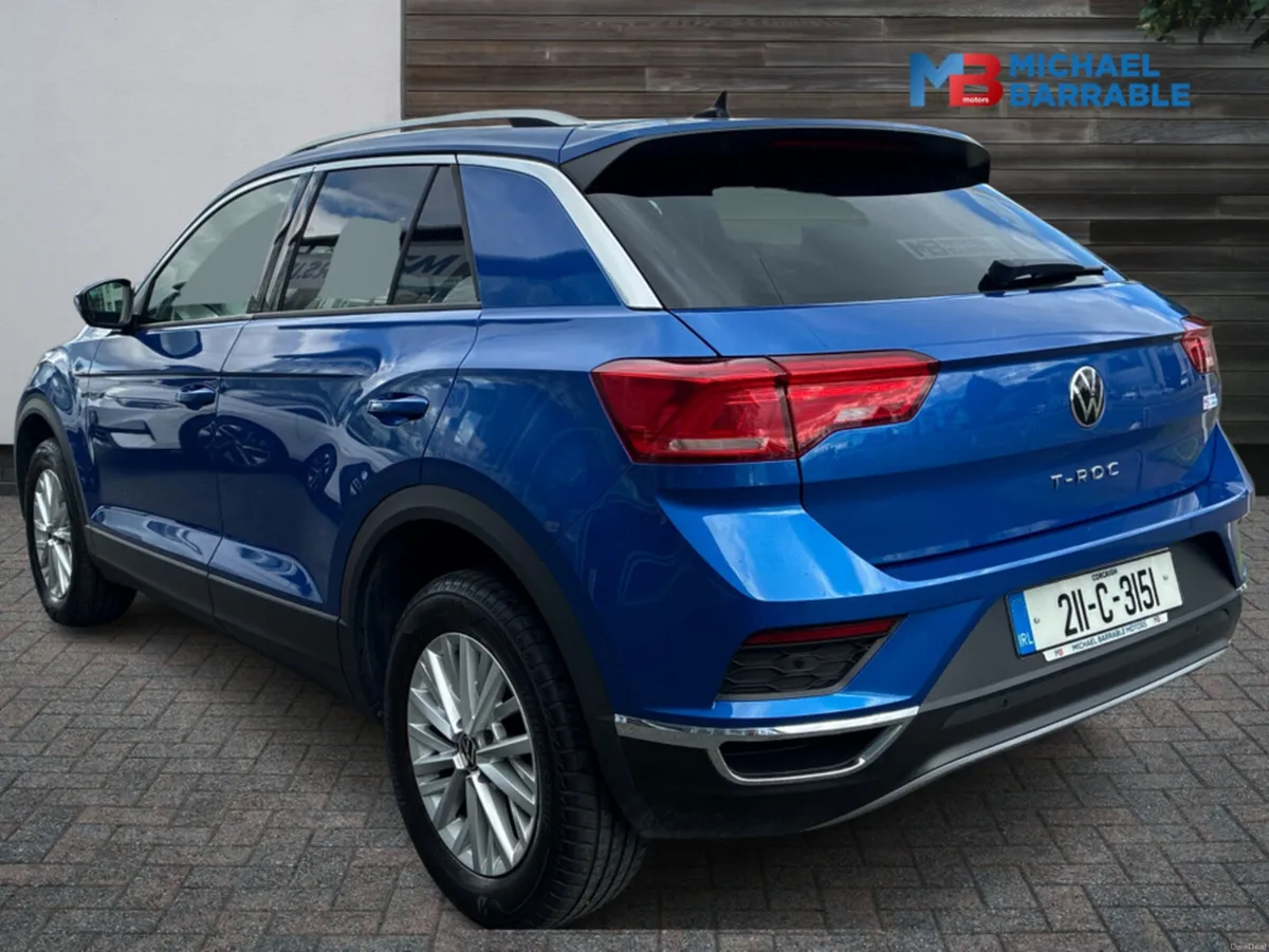 Volkswagen T-Roc DESIGN 1.0  6SPEED 110HP 5DR *7.9 - Image 4