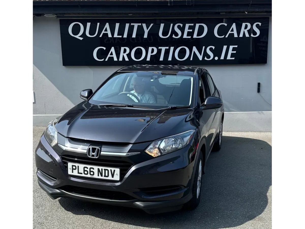 Honda HR-V S I-DTEC//NEW N.C.T// 1 YEARS TAX//SERV - Image 4