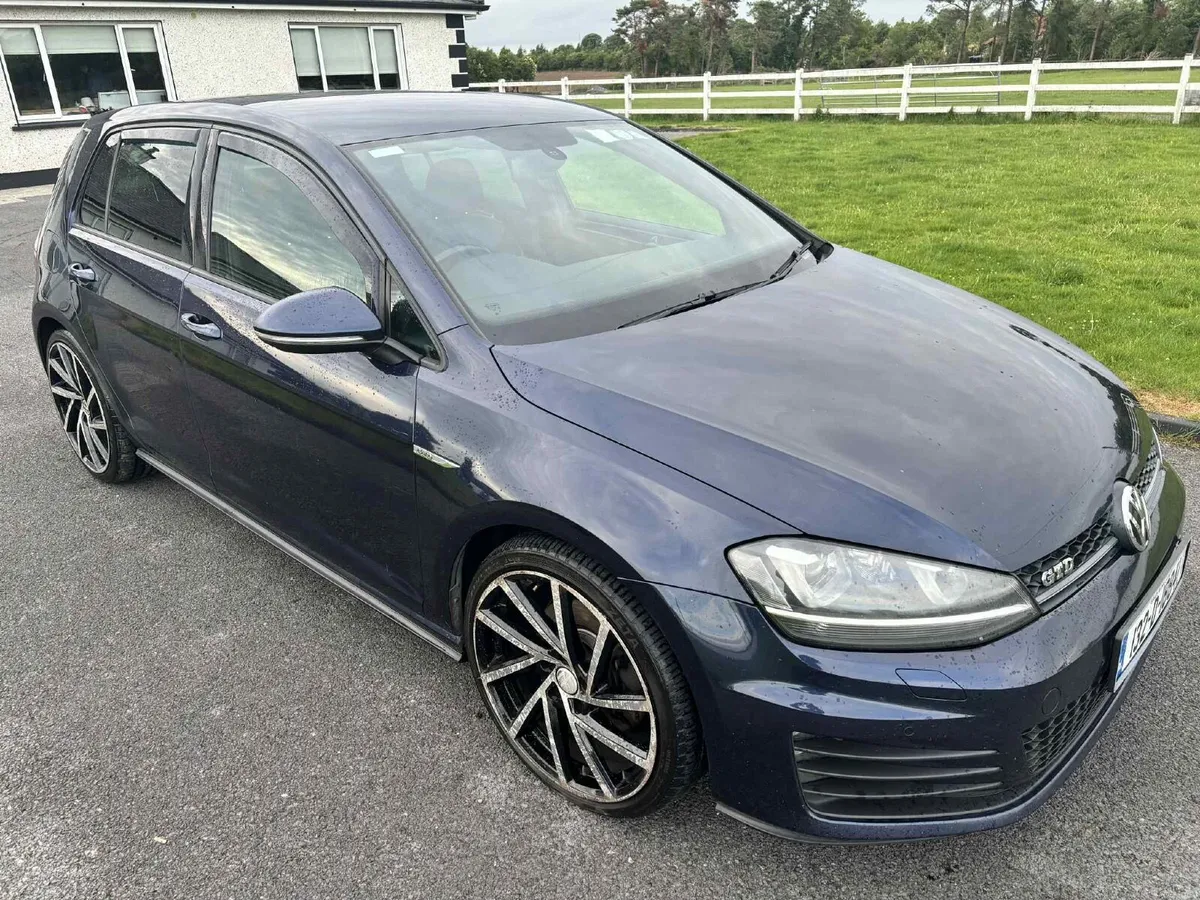 Volkswagen Golf 2013 - Image 1