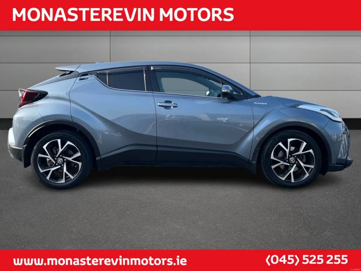 Toyota C-HR 1.8 HYBRID SPORTMONO 4DR SPORT AUTO - - Image 2
