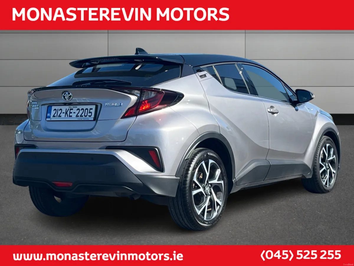 Toyota C-HR 1.8 HYBRID SPORT BI- 4DR AUTO - HEATED - Image 4