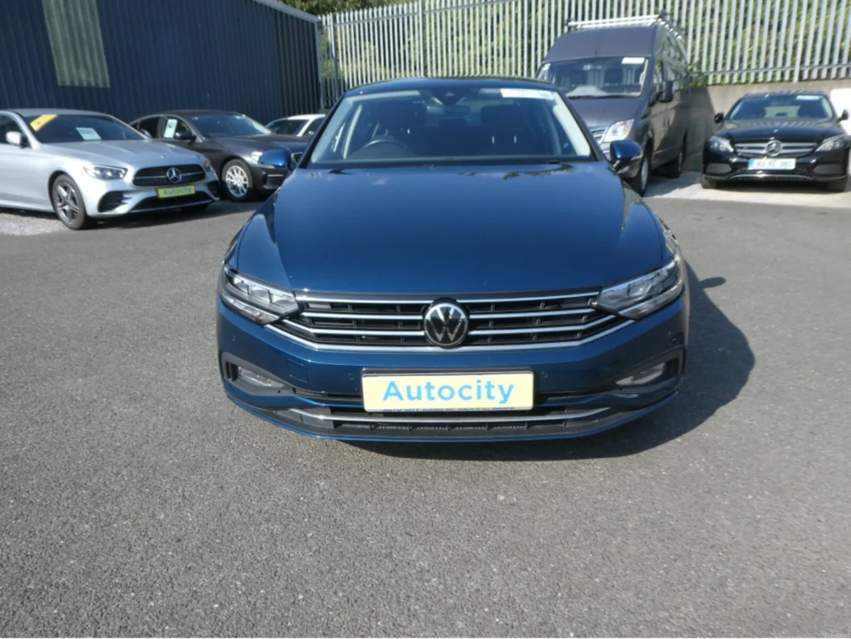 Volkswagen Passat BUSINESS 6SPEED - Image 2