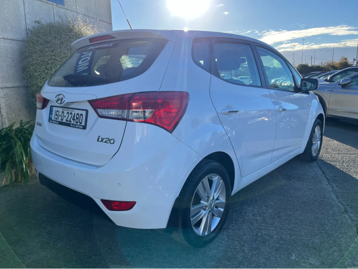 Hyundai ix20 DELUXE AUTOMATIC 1.6 PETROL - Image 4