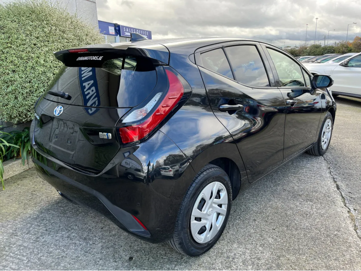 Toyota Aqua AUTOMATIC HYBRID 1.5 PETROL //ADAPTIVE - Image 4