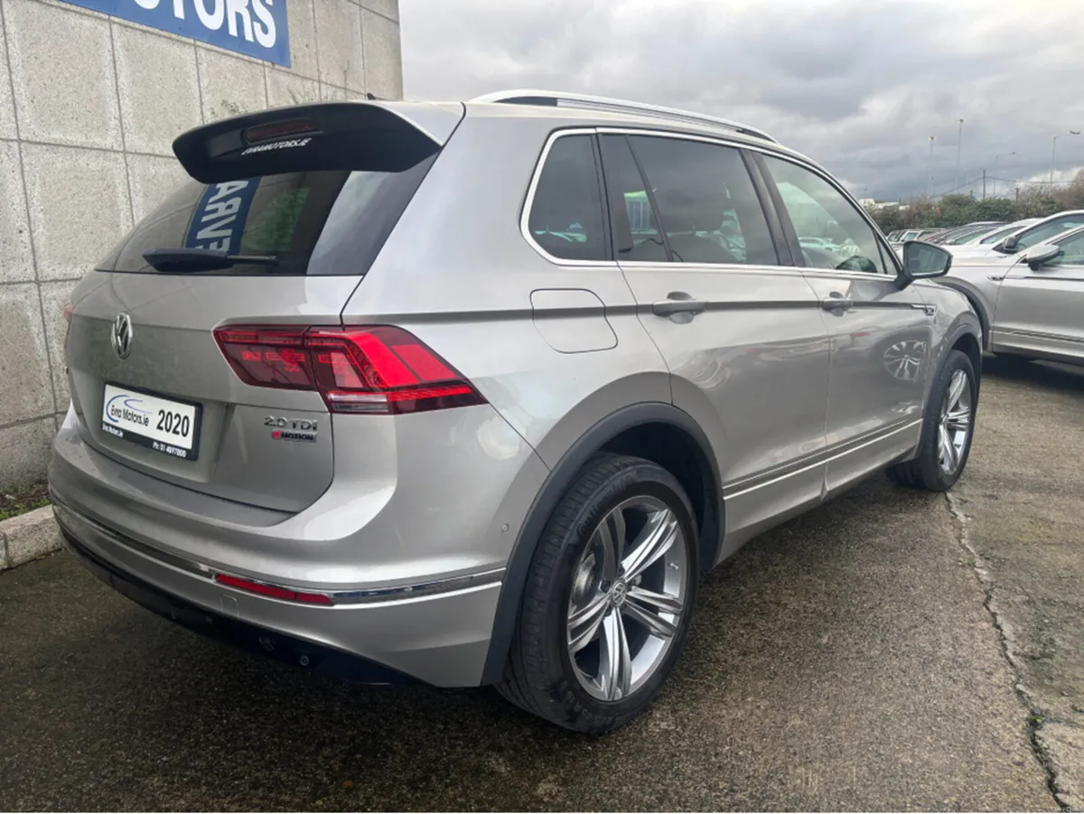 Volkswagen Tiguan R-LINE 4MOTION AUTOMATIC 2.0 DIE - Image 4