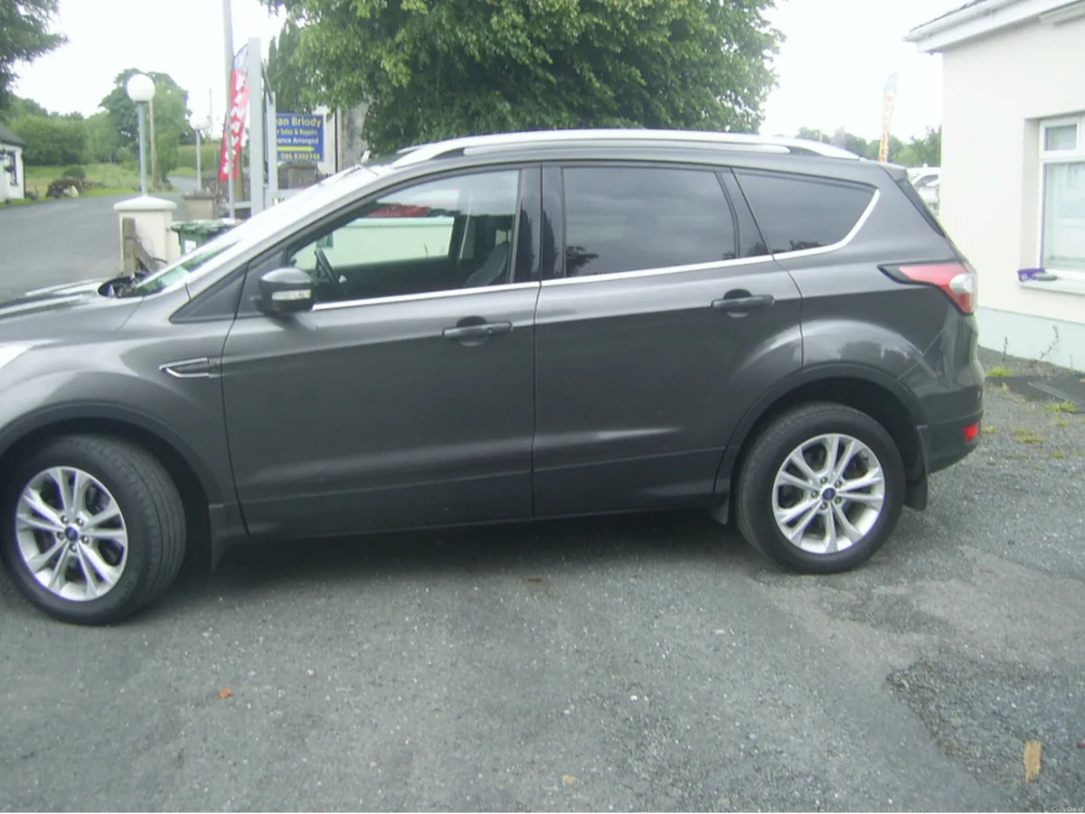 Ford Kuga TITANIUM 1.5 TDCI 120PS F FWD 4DR - Image 2