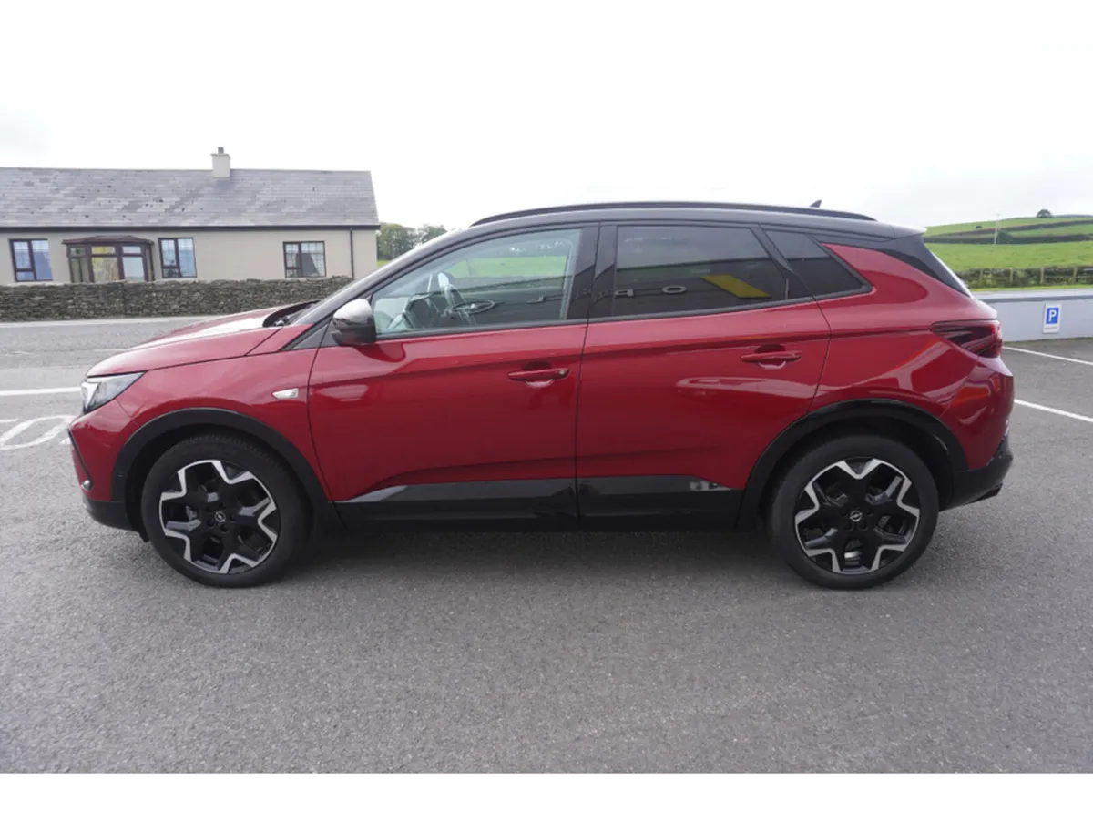 Opel Grandland GS 1.2 130PS PETROL - Image 2