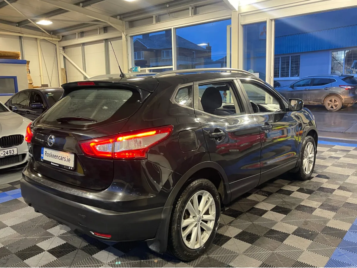 Nissan Qashqai 1.5 SV MY16 E6 4DR - Image 5