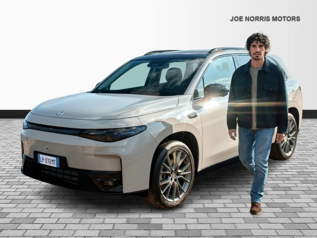 Leapmotor C10 REEV  ( RANGE EXTENDER) STYLE