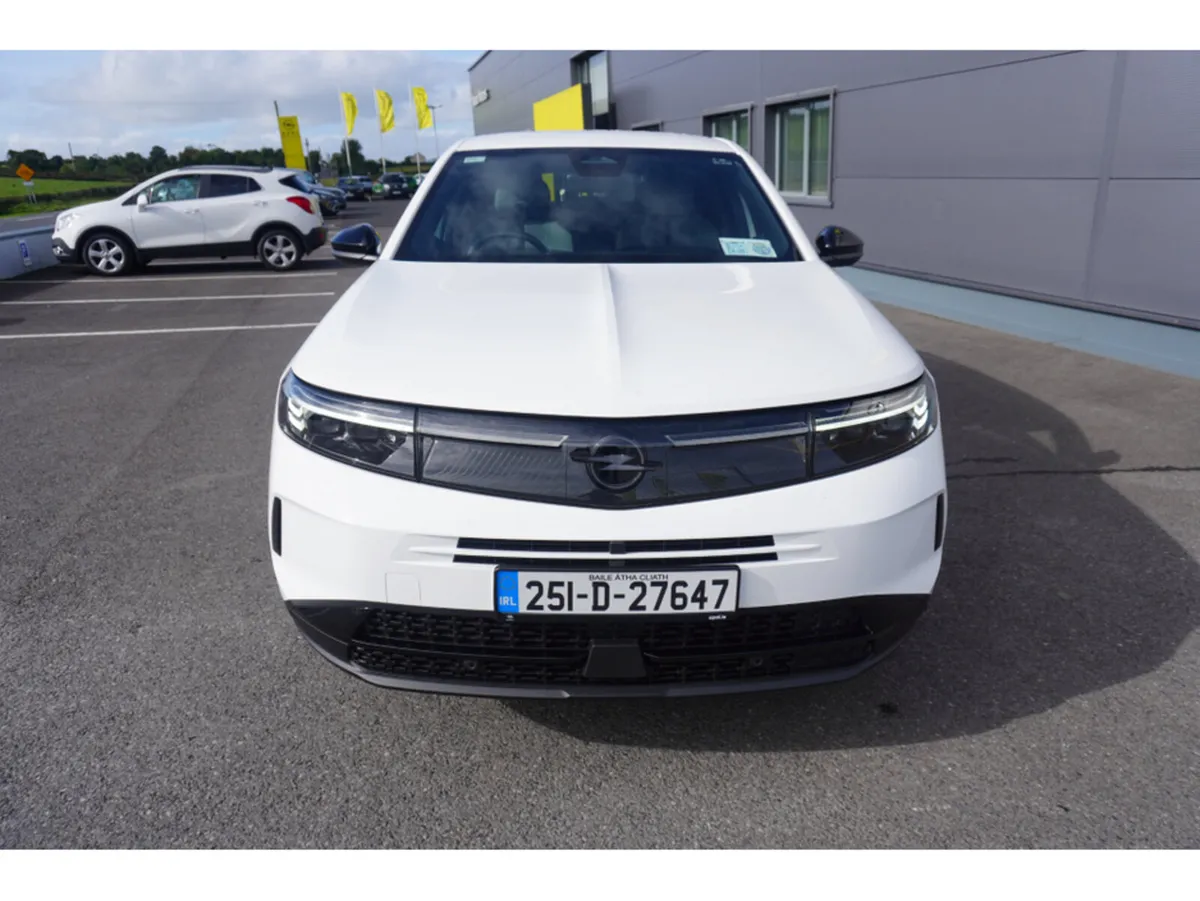 Opel Grandland GS HYBRID - Image 4