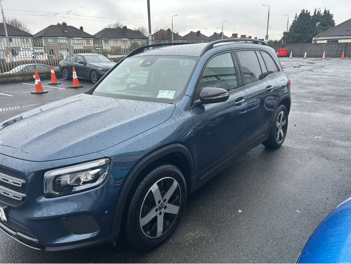 Mercedes-Benz GLB 200 AUTO//7 SEATER//ONLY 53K//I - Image 4