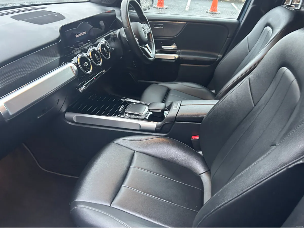 Mercedes-Benz GLB 200 AUTO//7 SEATER//ONLY 53K//I - Image 6