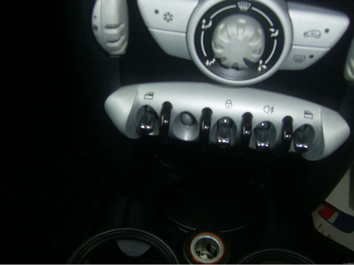 Mini Cooper 1.6 D 110BHP 3DR COUNTRYMAN S AUTO COO - Image 3