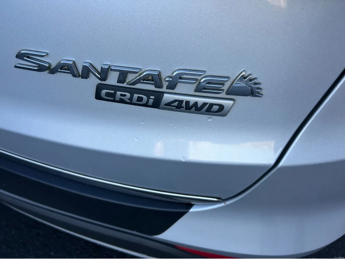 Hyundai Santa Fe 4WD //AUTO///ONLY 90000KLMS///ORI - Image 2