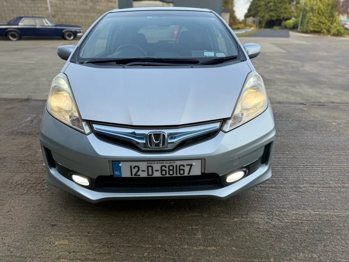 2012 Honda Fit Jazz Auto Hybrid RS Fresh Import - Image 4
