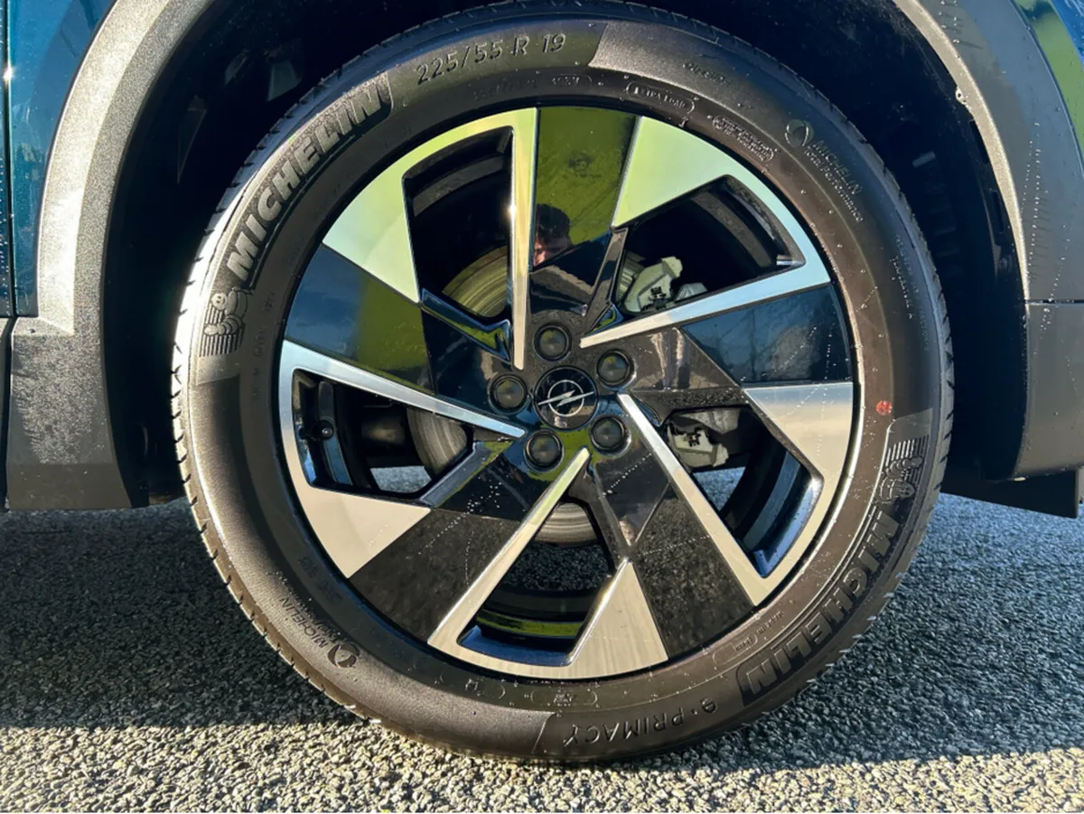 Opel Grandland GS1.2 Hybrid - Image 5