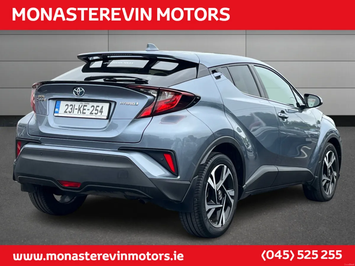 Toyota C-HR HYBRID SPORT 4DR AUTO - HEATED SEATS - Image 4