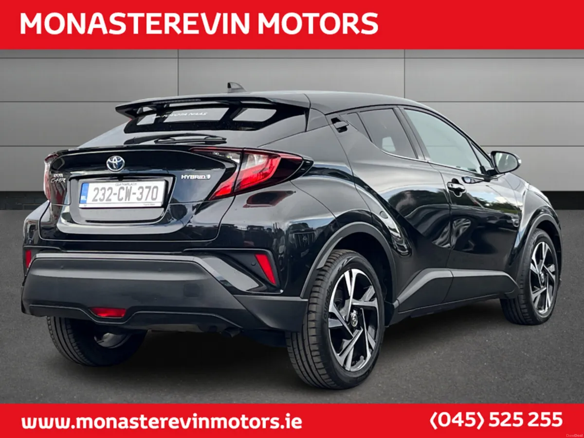 Toyota C-HR HYBRID SPORT 4DR AUTO - HEATED SEATS - Image 4