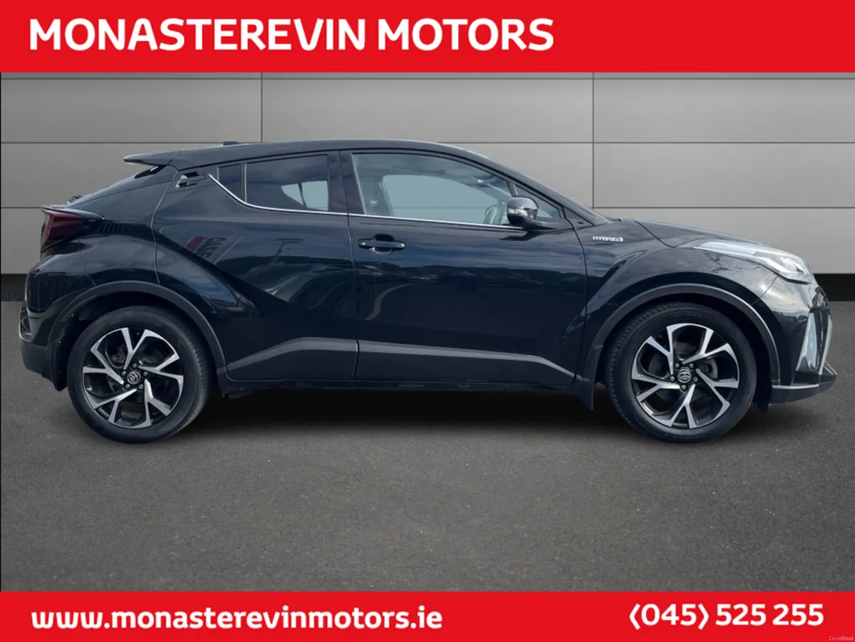 Toyota C-HR 1.8 HYBRID SPORTMONO 4DR SPORT AUTO - Image 4