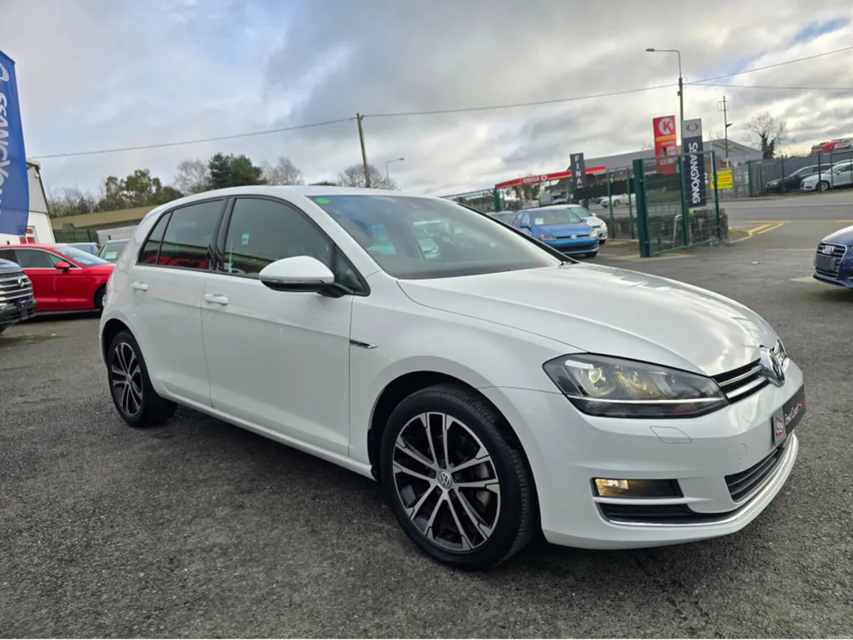 Volkswagen Golf (142) SPECIAL TAN LEATHER SEATS  H - Image 2