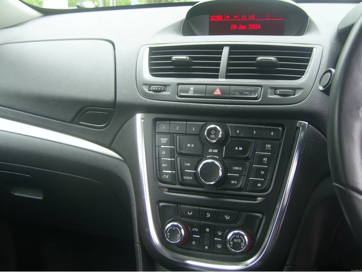 Opel Mokka SC 1.7 CDTI 4DR - Image 4