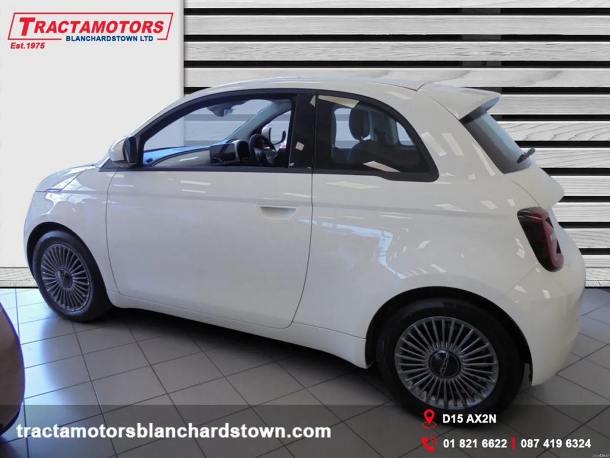 Fiat 500e REVERSE CAMERA ICON 42KW BATTERY WITH - Image 4
