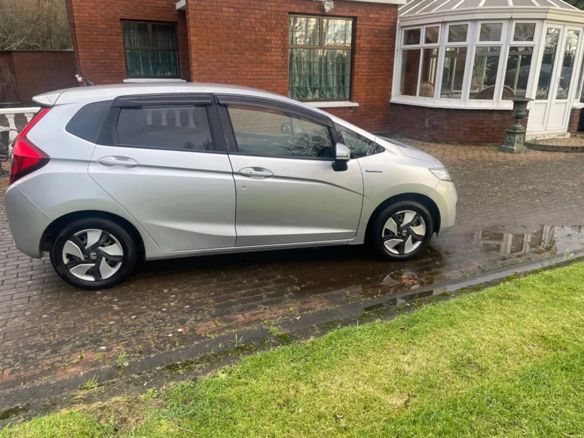 Honda Fit GP5 HYBRID 5DR AUTO DAA-GP5 - Image 3