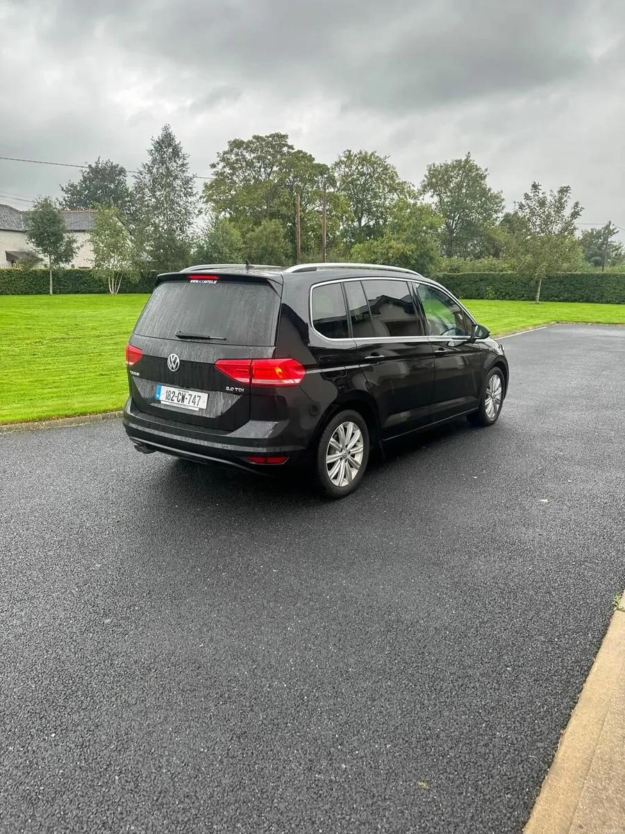 Volkswagen Touran 2018 - 2.0L TDI AUTOMATIC - Image 3