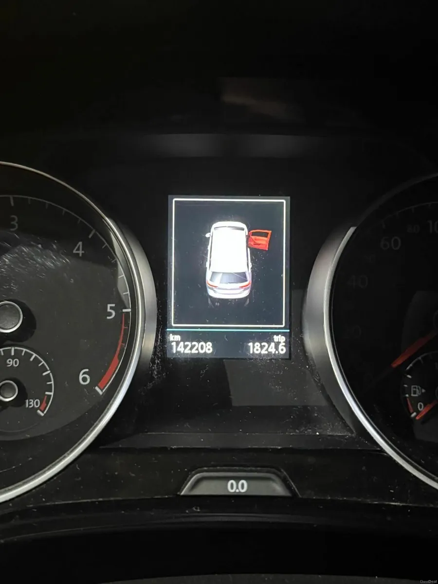Volkswagen Touran 2018 - 2.0L TDI AUTOMATIC - Image 4