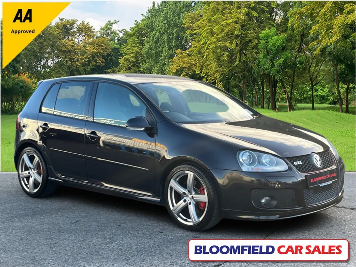 Volkswagen Golf GTI PIRELLI EDITION , DSG // LOW M - Image 1