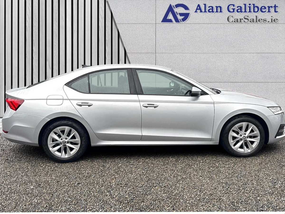 Skoda Octavia AMBITION 2.0 TDI New Model €119 PW - Image 3