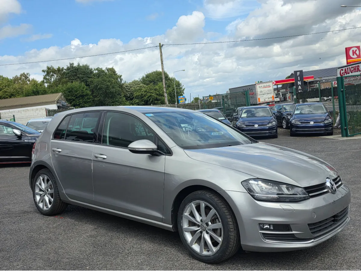 Volkswagen Golf 1.4 TSI HIGHLINE  -REVERSE CAMERA - Image 2