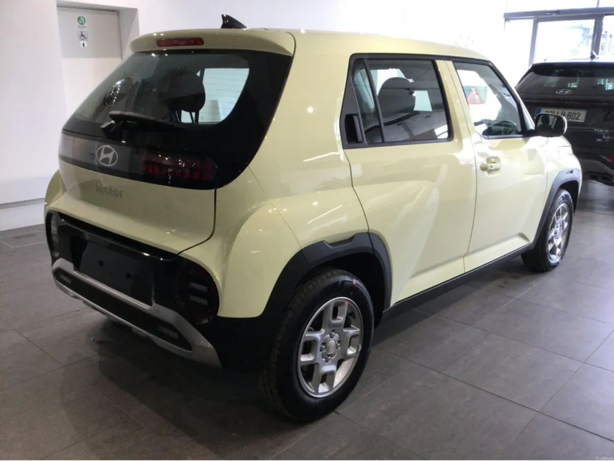 Hyundai INSTER Signature 42 Kwh - Image 2