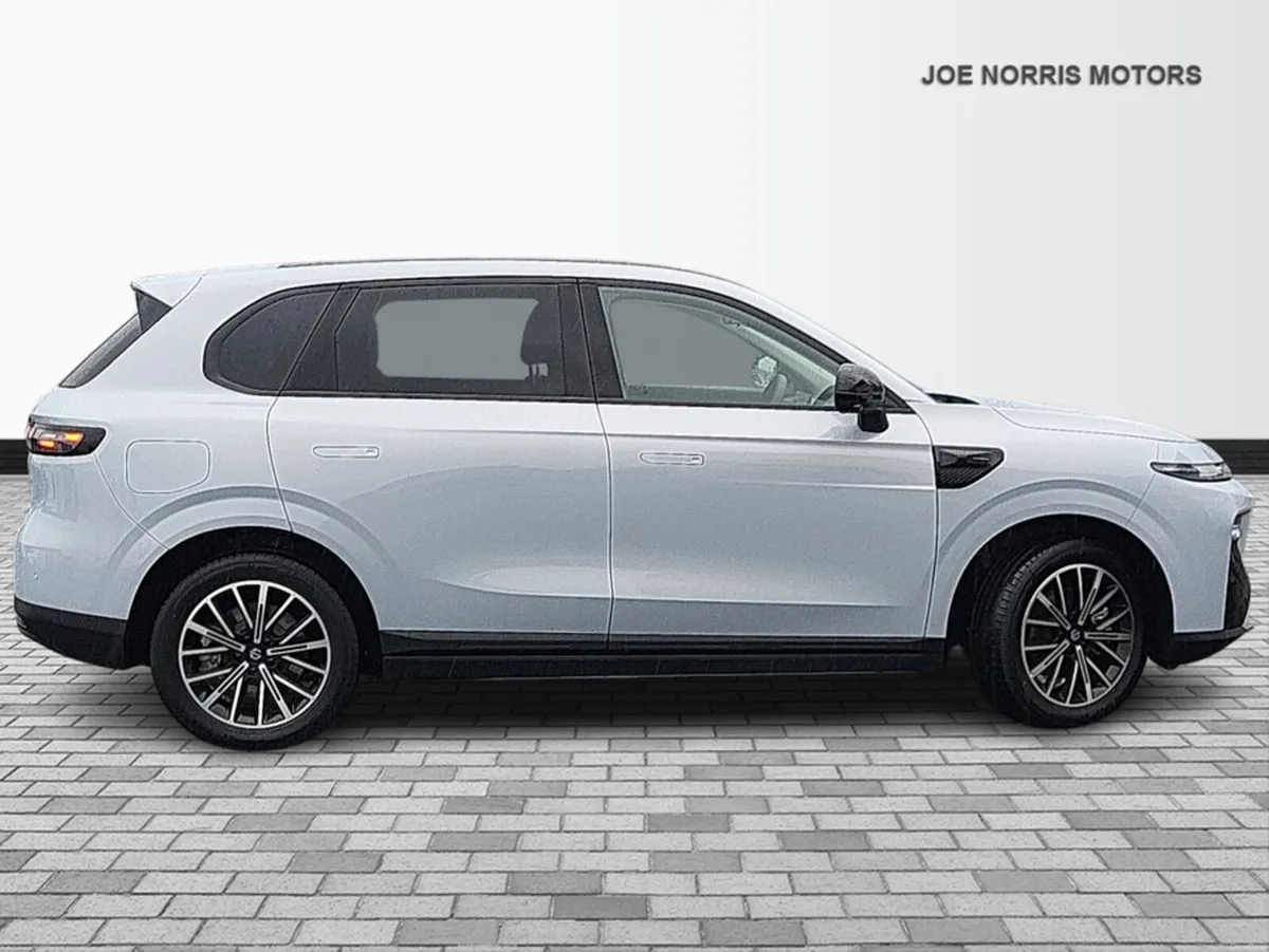 Leapmotor B10 DESIGN 67.1 KWH BEV - Image 4