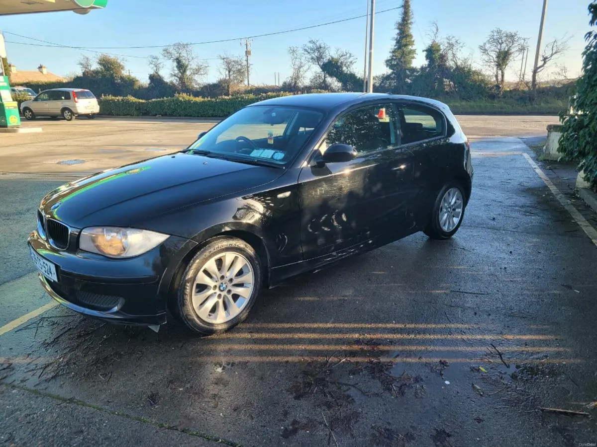 Bmw 1 series. 2009 - Image 1
