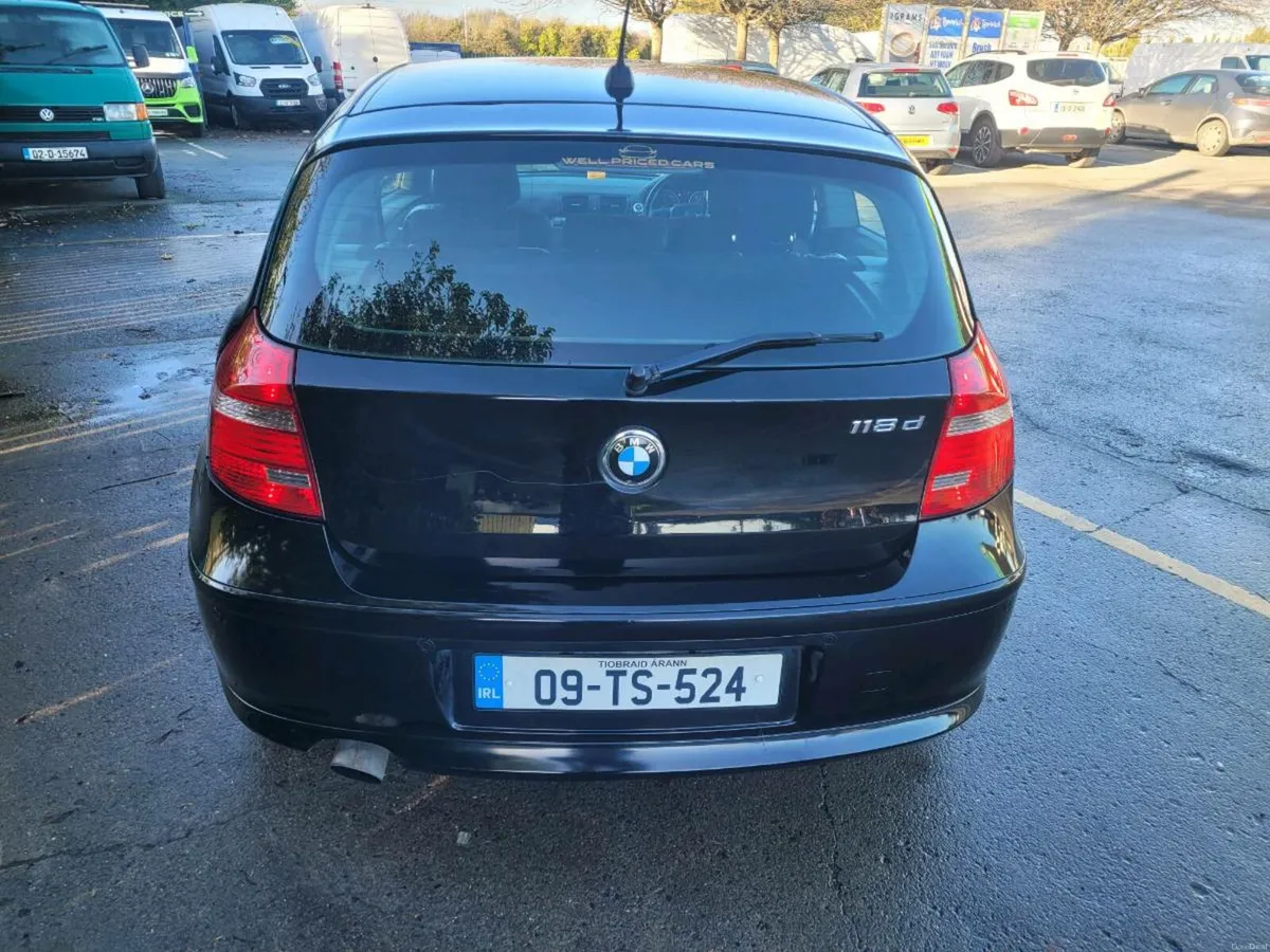 Bmw 1 series. 2009 - Image 3