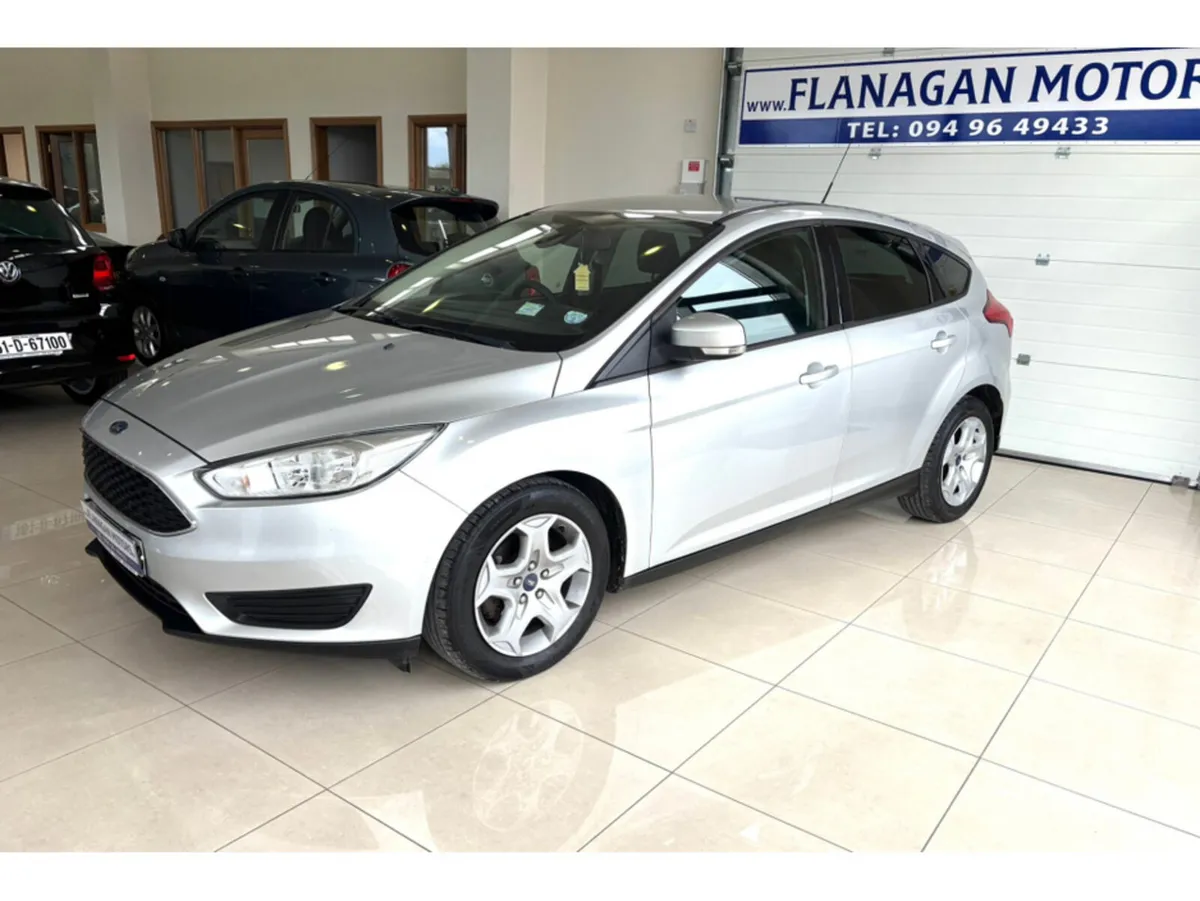 Ford Focus 1.5 TDCI STYLE 95PS 5 DOOR - Image 2