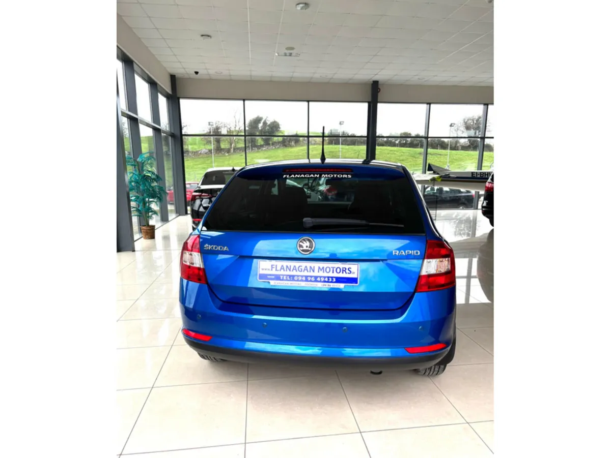 Skoda Rapid SPORTBACK AMBITION 1.6 TDI 90HP 4DR - Image 4