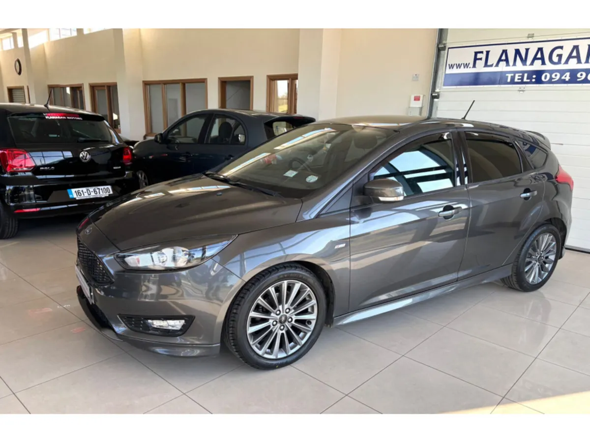 Ford Focus ST-LINE 1.5 TD 120PS 6SPEED  5 Door,  O - Image 3