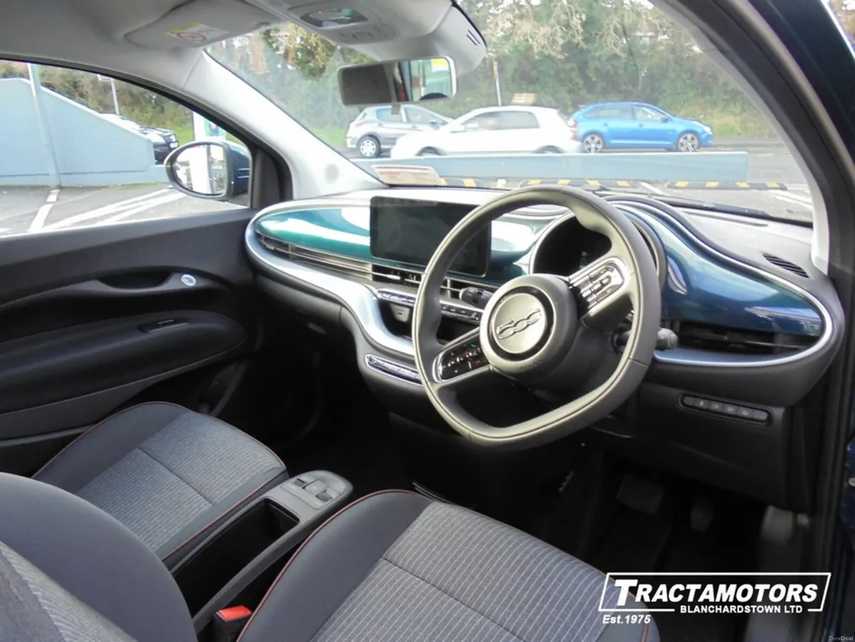 Fiat 500e REVERSE CAMERA ICON 42KW BATTERY WITH - Image 4
