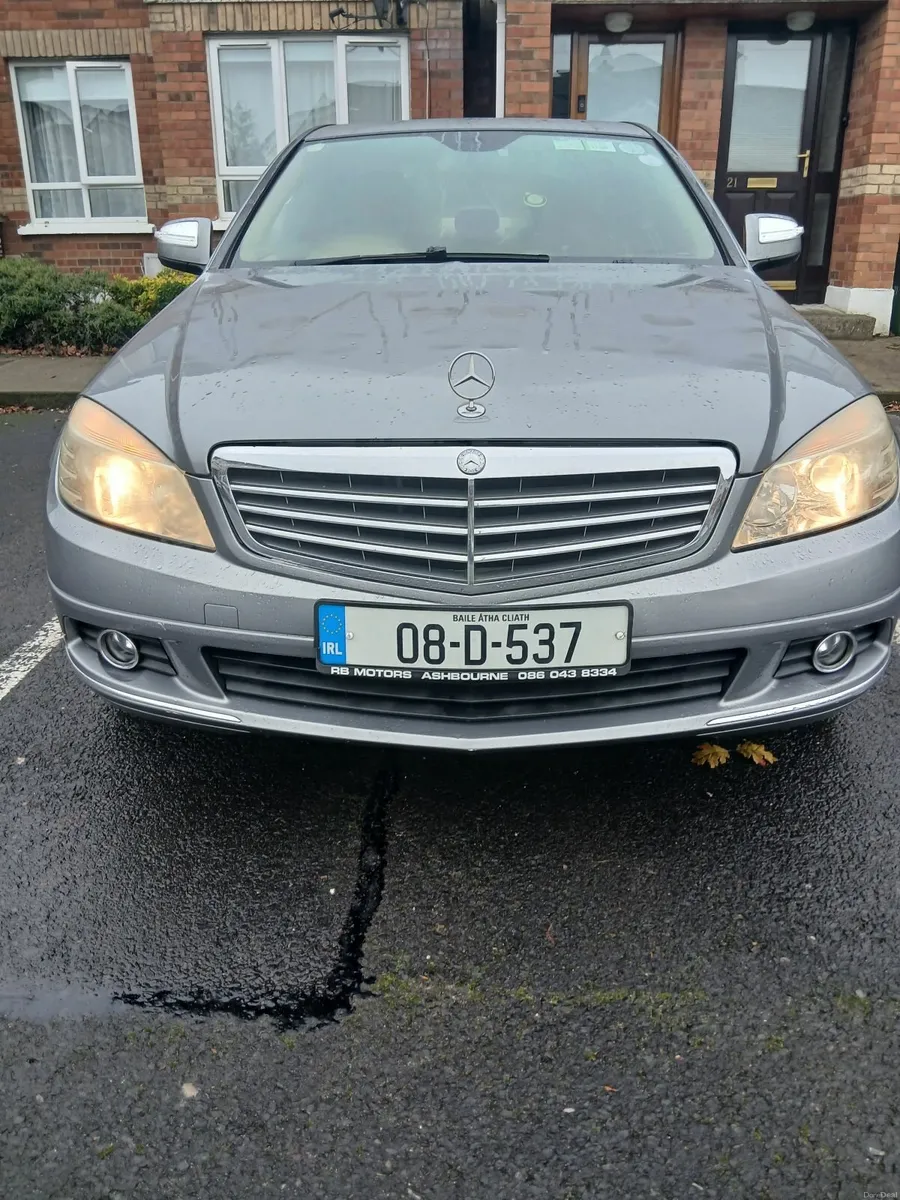 Mercedes-Benz C-Class 2008 - Image 2