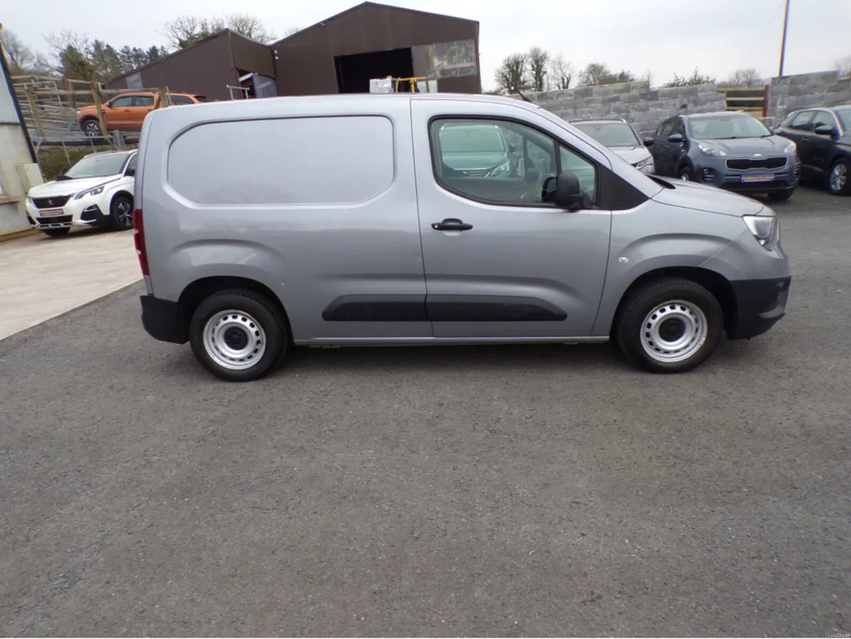 Vauxhall Combo 2000 EDITION - Image 3