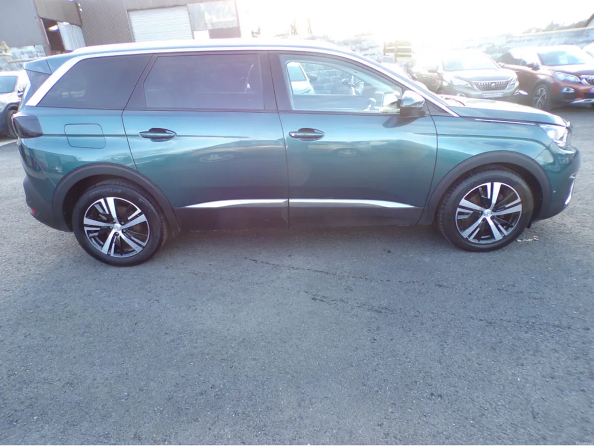 Peugeot 5008 ALLURE BLUEHDI S/S - Image 4