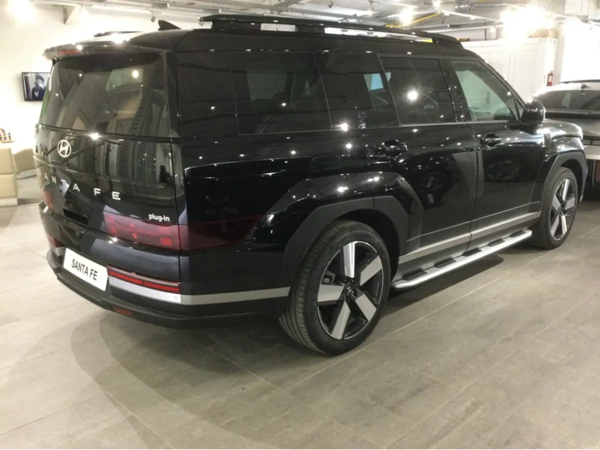 Hyundai Santa Fe PHEV PREMIUM 4 WHEEL DRIVE - Hyun - Image 2
