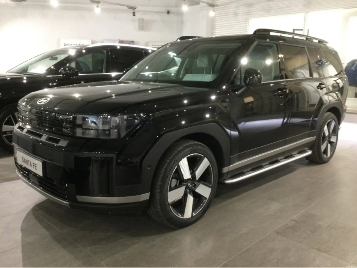 Hyundai Santa Fe PHEV PREMIUM 4 WHEEL DRIVE - Hyun - Image 3