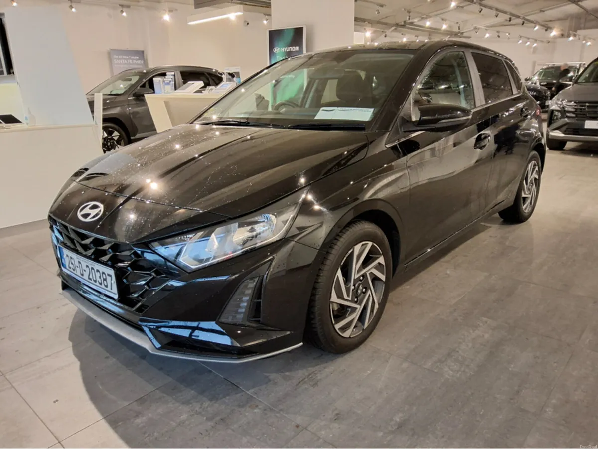 Hyundai i20 DELUXE PLUS AUTOMATIC - Image 3